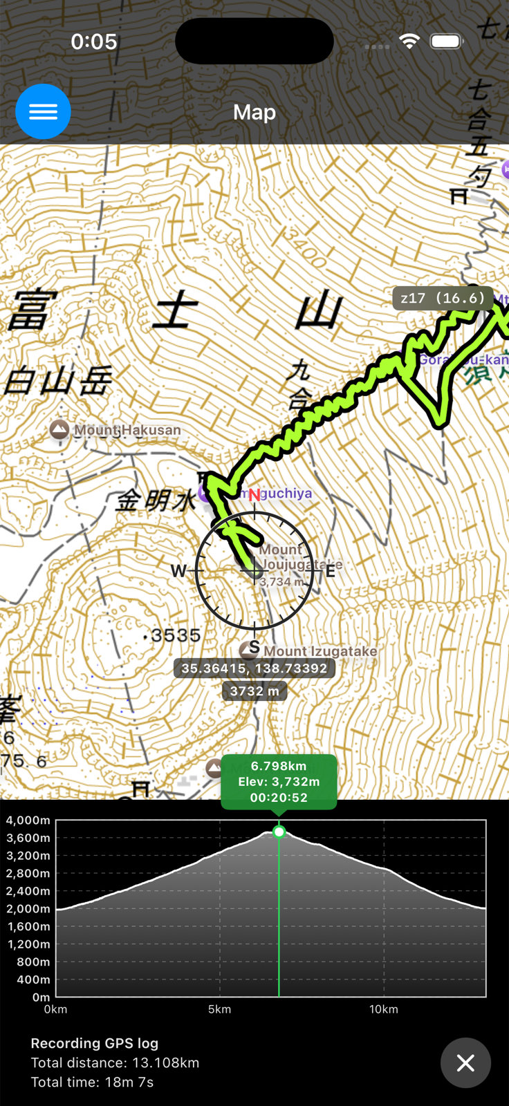 Long-pressing the track being recorded to show the elevation graph at the bottom of the screen